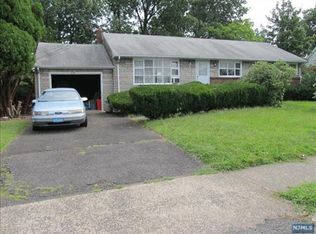 2-33 26th St #1X, Fair Lawn, NJ 07410