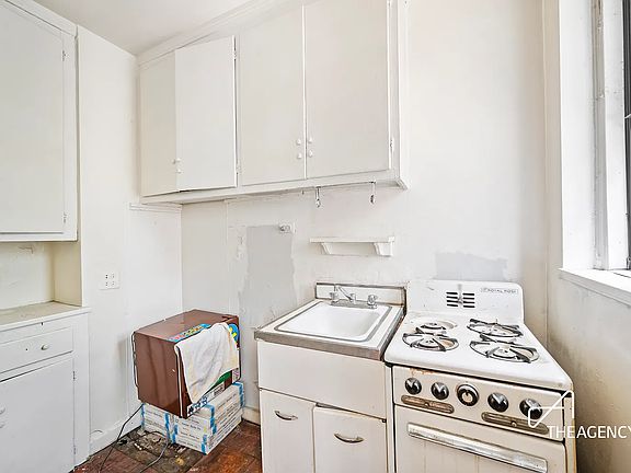 4th image of 125 W 96th St APT 3J