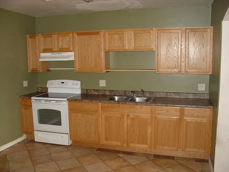1823 W Fairmount Ave — Photo 19
