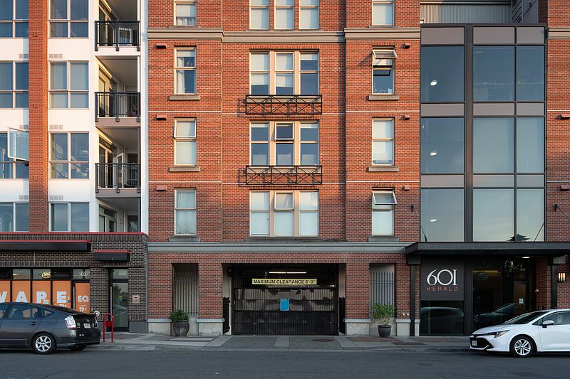 Victoria Apartment for rent - 1 Bedroom — photo 43