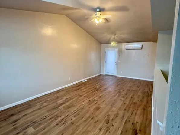 97 13th St APT C, Belgrade, MT 59714