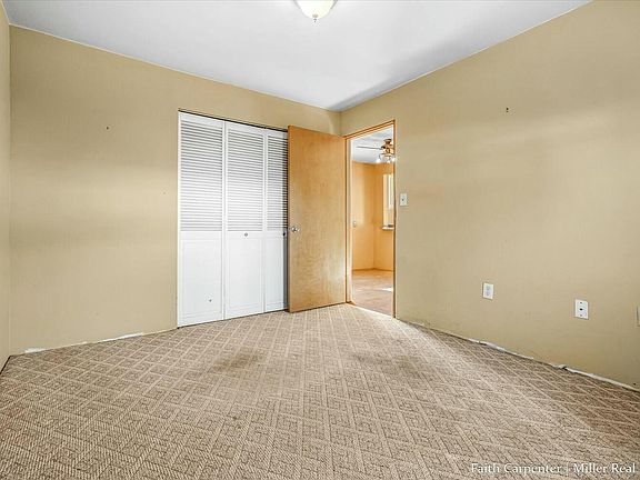 5th image of 53 Sundago Park St