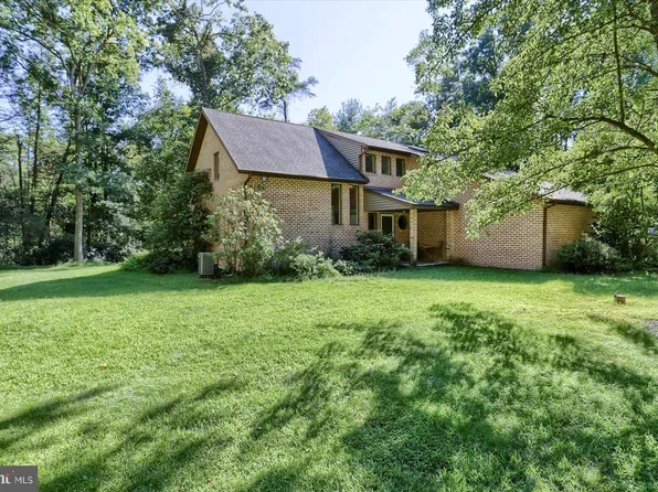 1660 Chase Ln, Dauphin, PA 17018