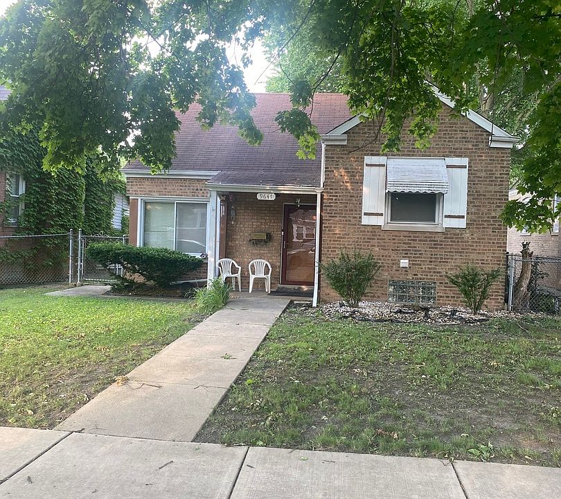 1st image of 9641 S Woodlawn Ave
