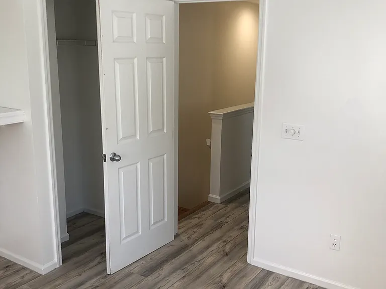 151 Golf Club Dr — Photo 1
