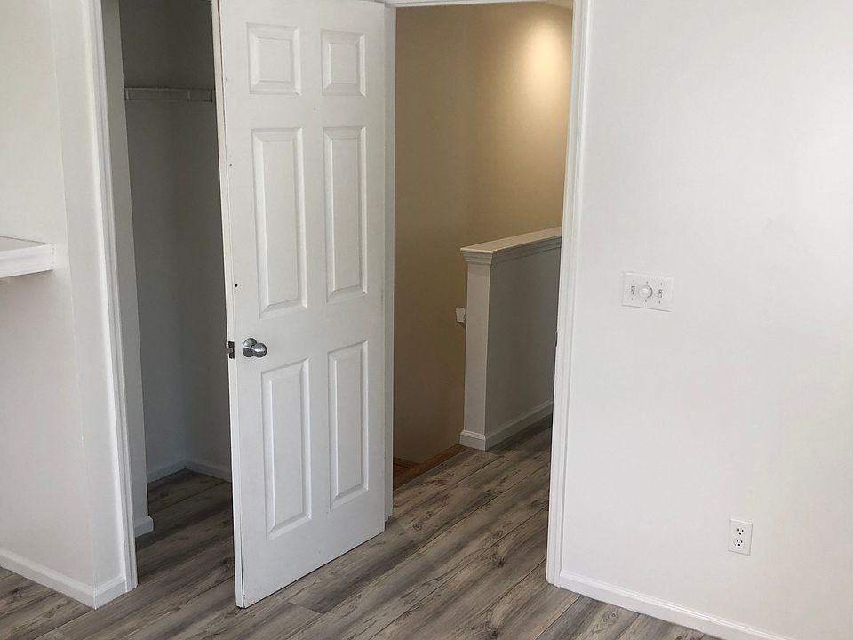 1st image of 151 Golf Club Dr