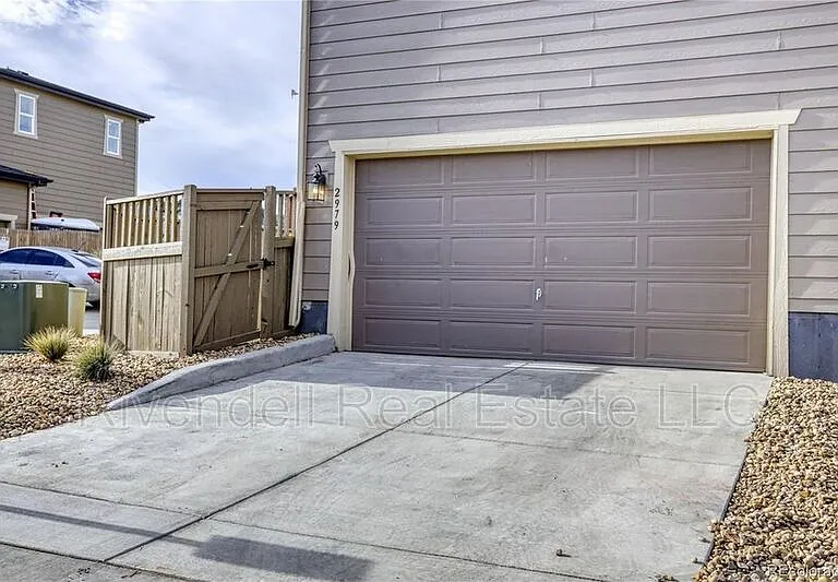 2979 Low Meadow Blvd — Photo 14