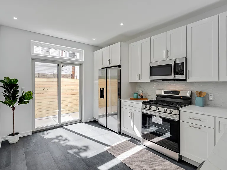 1402 S 16th St — Photo 10