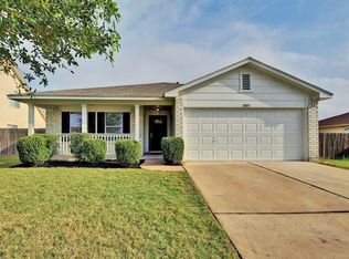 1007 Stewart Dr, Hutto, TX 78634