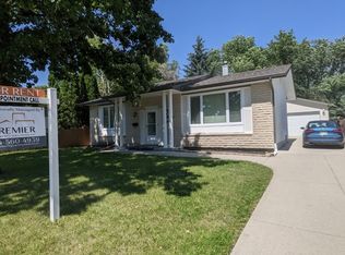 319 Riel Ave, Winnipeg, MB R2M4L1