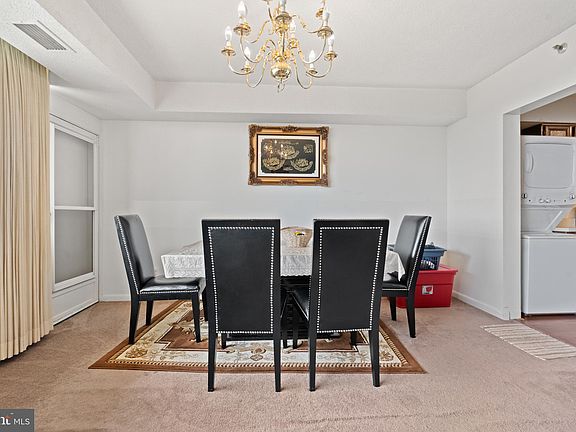 5th image of 3709 S George Mason Dr APT 1607