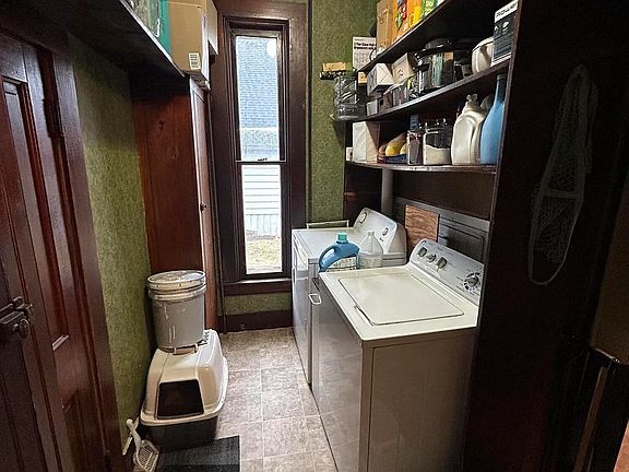5th image of 511 E 5th St #1