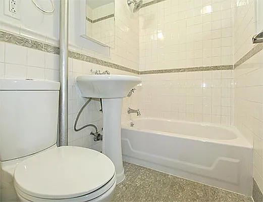 Rented by SW Queens Mezzanine | media 23