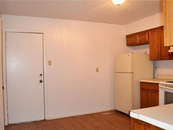 5th image of 3057 Olympia Dr