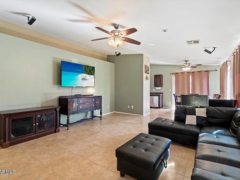 45415 W Desert Garden Rd — Photo 3