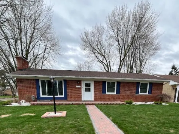 25284 Saint Christopher St, Harrison Township, MI 48045