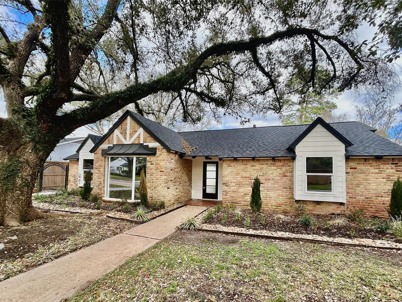 3 bed, 2.5 bath, 2150 sqft, $4,000 — Photo 4