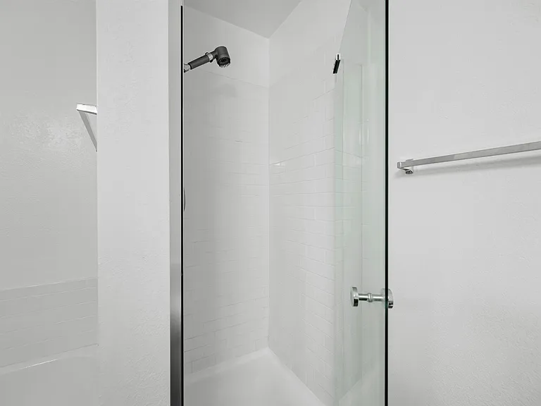 125 N Allen Ave #203 — Photo 18