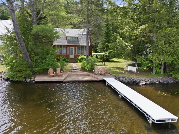 212 S Shore Rd W Caroga, Caroga Lake, NY 12032