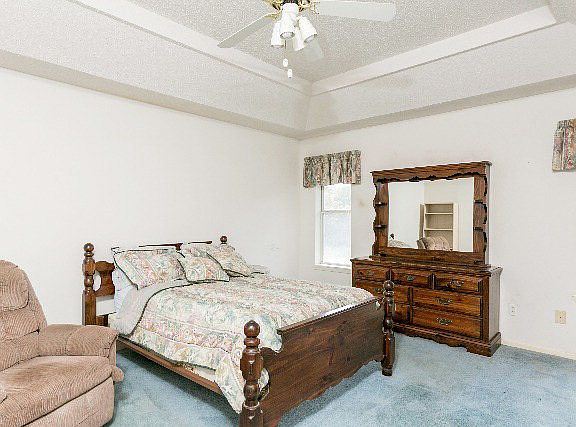 5th image of 7603 N 25th St
