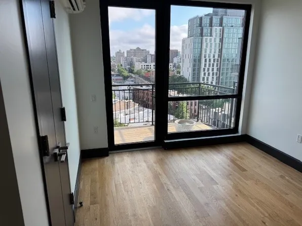 1134 Fulton Street 10J image 1 of 16