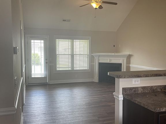 3rd image of 2212 A Sweet Bay Dr