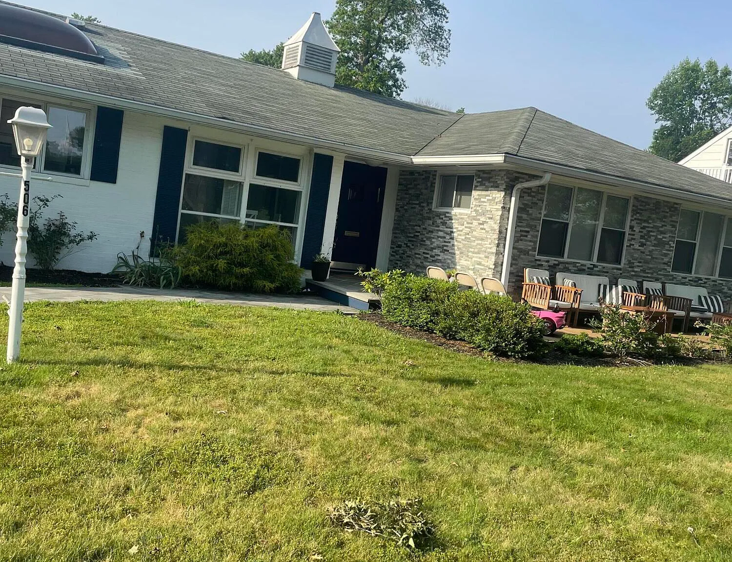 3 bed, 2260 sqft, $2,800 — Photo 1