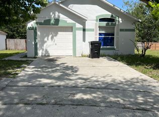 300 Breezeway Dr, Apopka, FL 32712