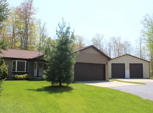 6653 W Emery Rd, Houghton Lake, MI 48629
