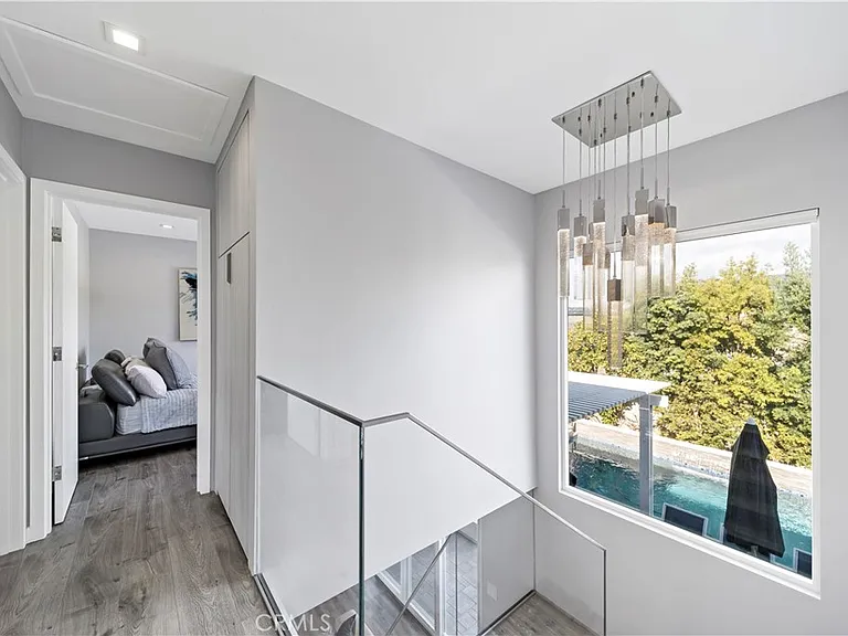 8711 Mossford Dr — Photo 32