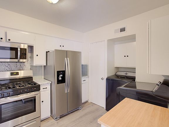 Updated Stainless Appliances including a Gas Range