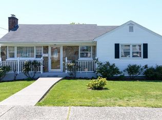 319 Bretton St, Bridgeport, CT 06606