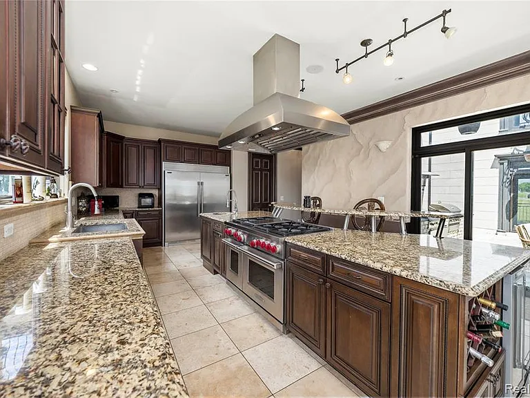 42183 Kouza Ct — Photo 9