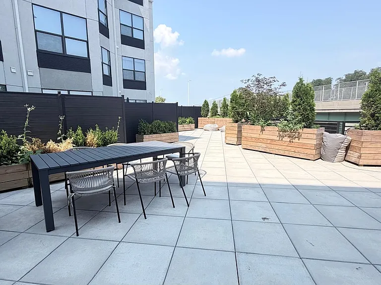 176 W 7th St #312E — Photo 13