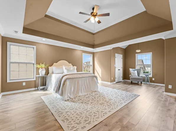 1265 Winterset Dr, Clarksville, TN 37040