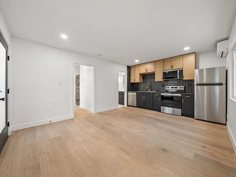 6750 Cowles Mountain Blvd #A — Photo 2