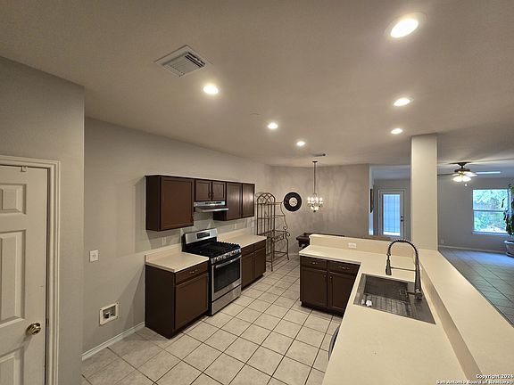 3rd image of 13210 WOODTHORN WAY