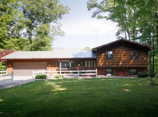 4067 M Dr S, Athens, MI 49011