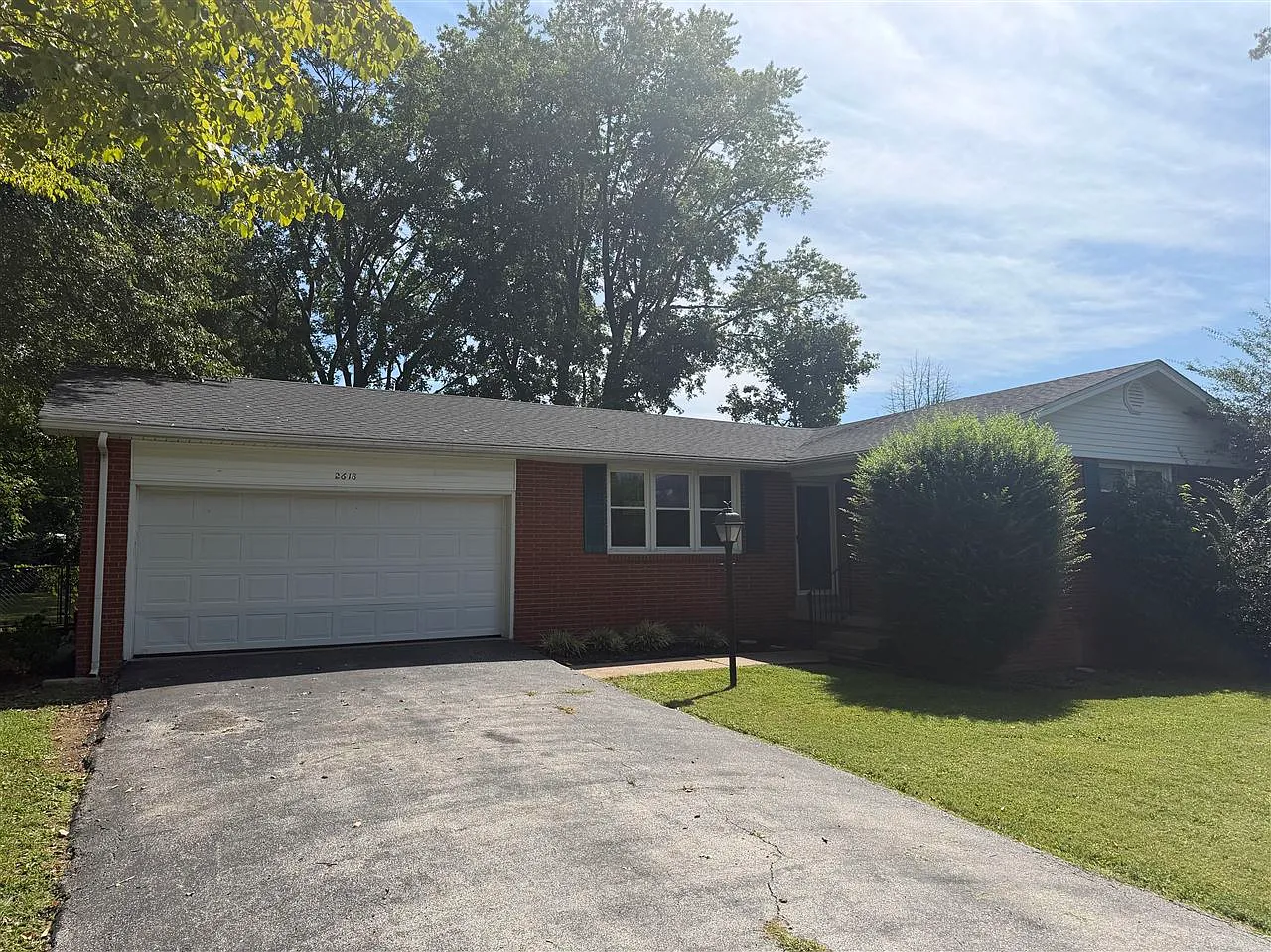 3 bed, 1793 sqft, $1,400 — Photo 2