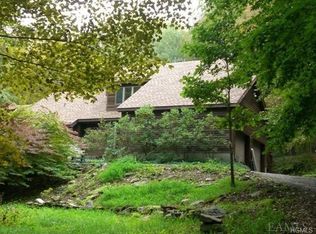 2 Hawks Ln, Brewster, NY 10509