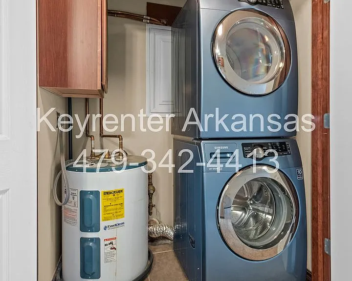 1270 N Trinity Dr — Photo 20