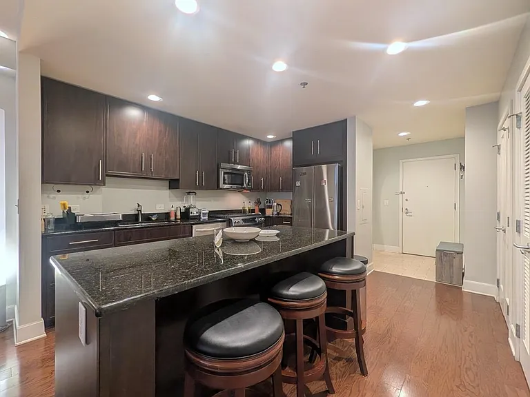 1125 Maxwell Ln #206 — Photo 4