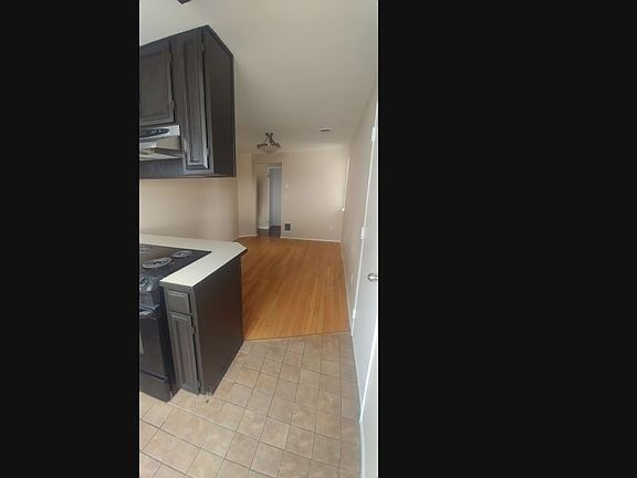 4th image of 21615 49th Avenue Ct E
