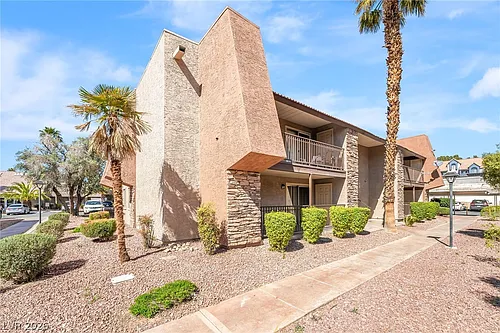 5062 River Glen Dr #151 Photo 1