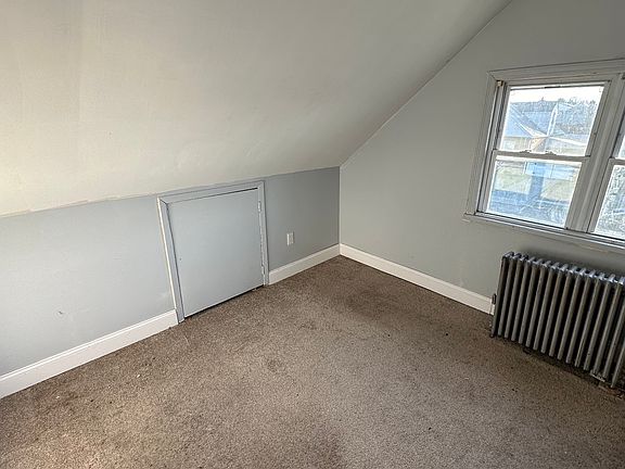 5th image of 11836 227th St