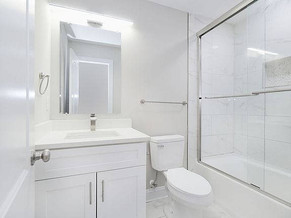 3rd image of 3825 Westway Dr