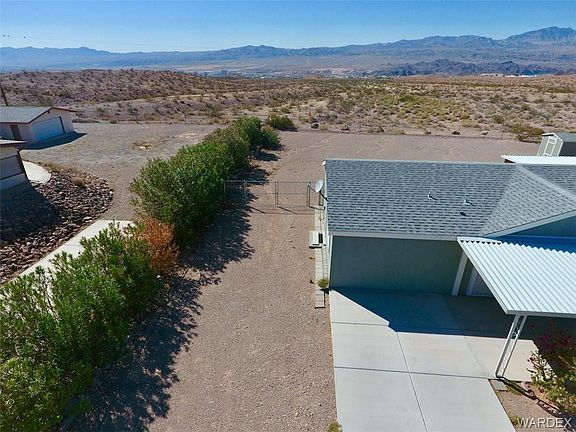 4th image of 835 Los Flores St