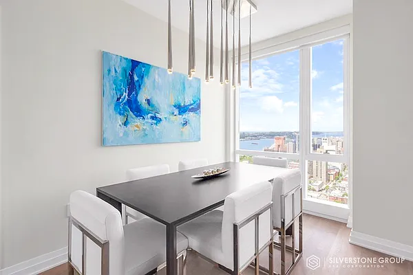 Rented by Silverstone Group USA Corp. | media 29