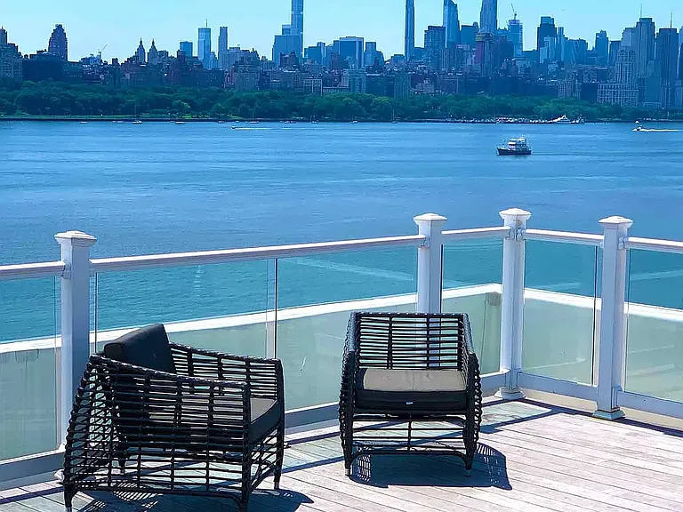The View at Edgewater — Photo 10