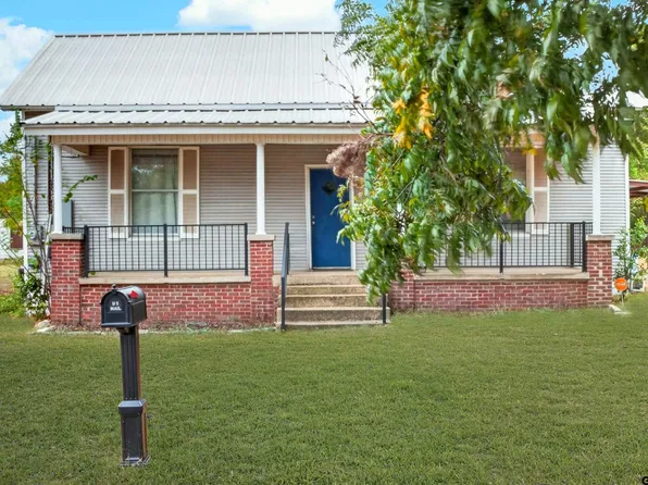 102 Poplar St, Marshall, TX 75670